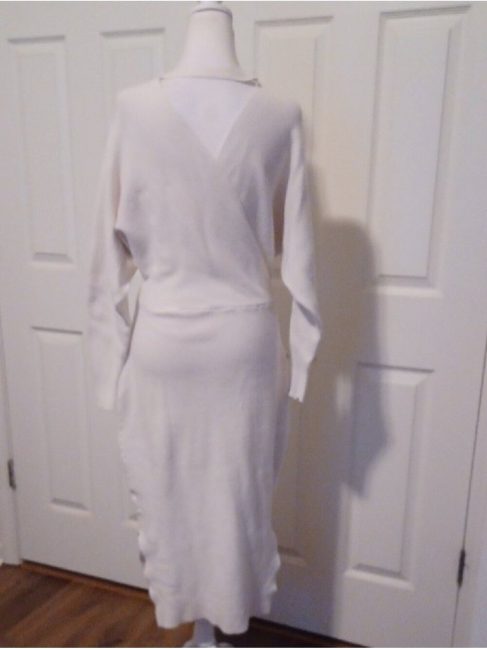 × Elegant Off White Wrap-Style Women's Dress Size Large - Picture 10 of 14